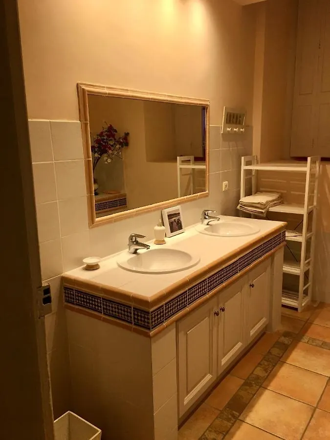 L Orangerie Spacieux Appartement Deluxe Dans Le Centre Historique Avignon