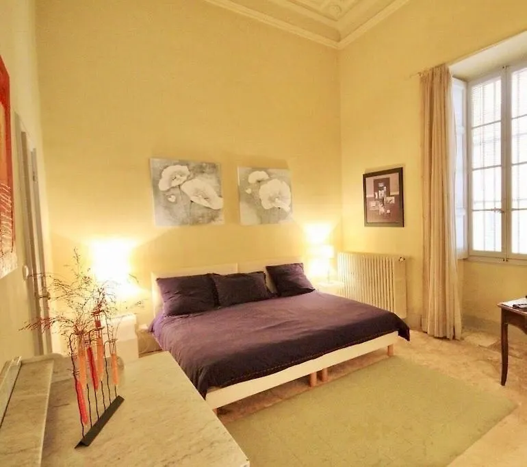 L Orangerie Spacieux Appartement Deluxe Dans Le Centre Historique Avignon 0*,
