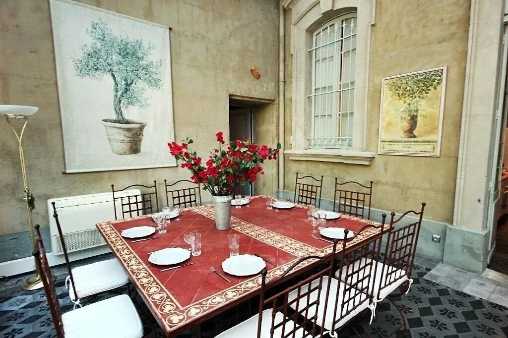 L Orangerie Spacieux Appartement Deluxe Dans Le Centre Historique Avignon